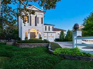 6024 Memorial Dr, Houston, TX 77007