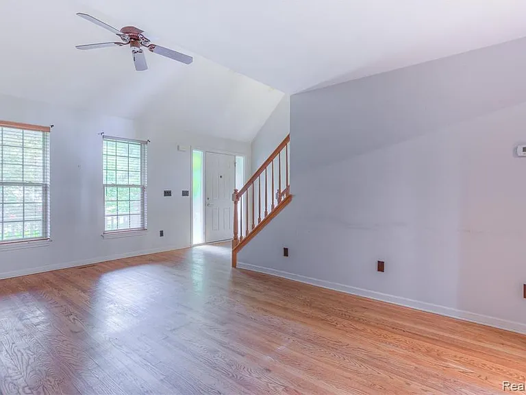 3930 Dunning Rd — Photo 17