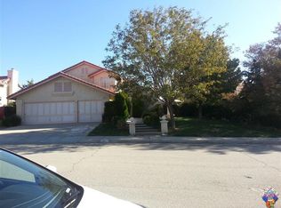 39206 Chalfont Ln, Palmdale, CA 93551