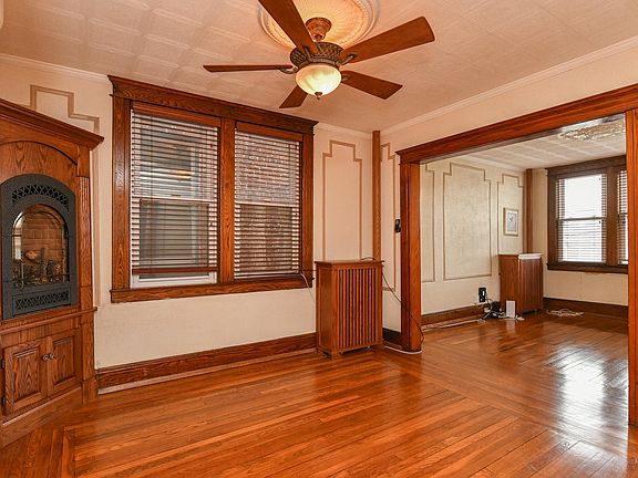 2nd image of 610 Columbia Ave #1