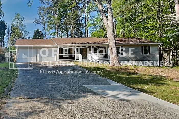 1st image of 3041 Stoneridge Ct NW
