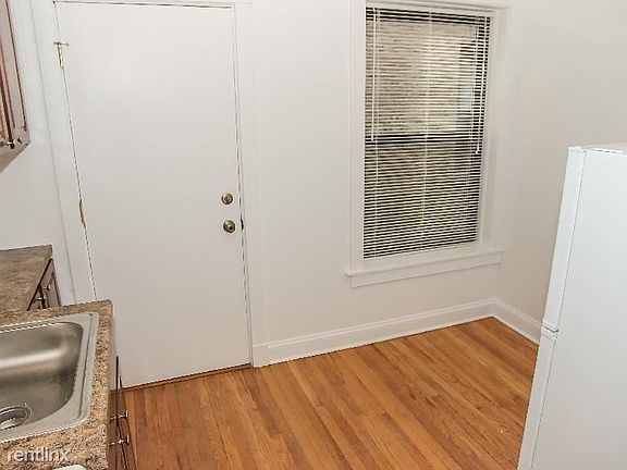 3rd image of 2615 N Spaulding Ave #Unt2617-2w