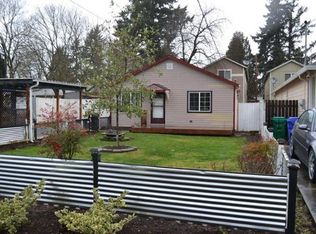 6115 SE Lexington St, Portland, OR 97206