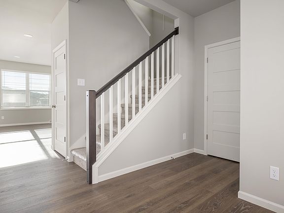 2nd image of 8002 Laufenberg Blvd