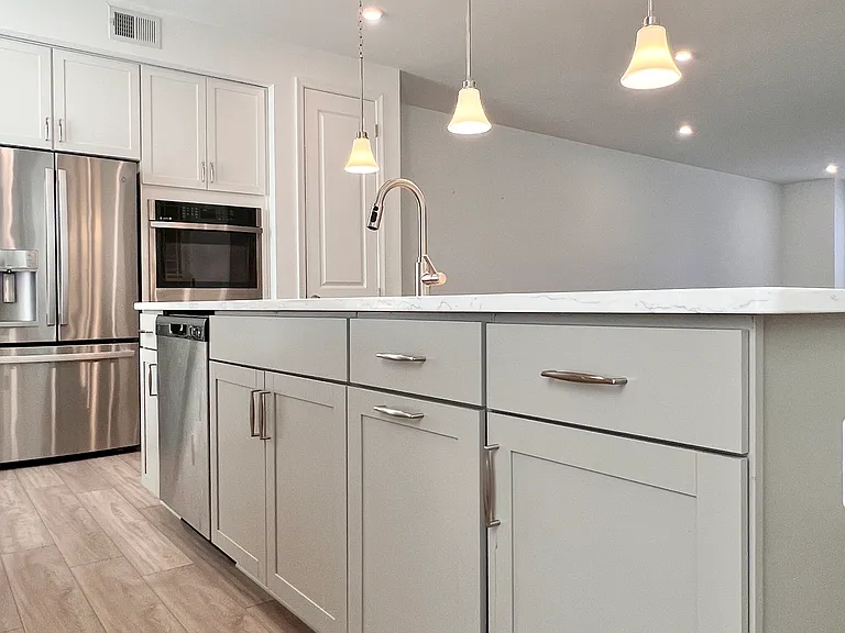 310 Andrew Ct — Photo 11