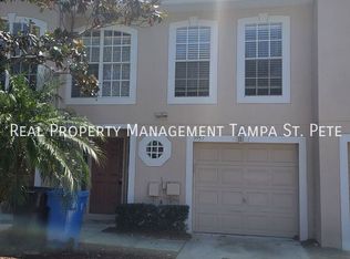 9957 Ashburn Lake Dr, Tampa, FL 33610