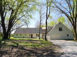 12360 W Sleepy Hollow Rd, Monticello, IN 47960