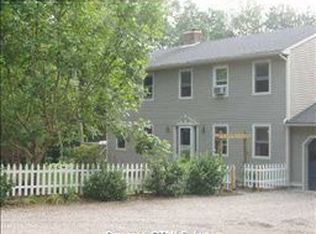 16 Saw Mill Dr, Ledyard, CT 06339