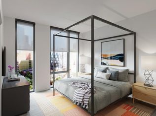 800 W Madison St #4, Chicago, IL 60607