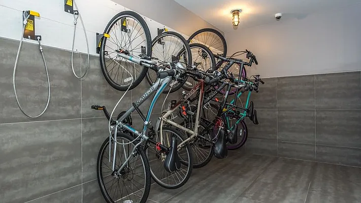 Rented by Nooklyn NYC LLC | media 80