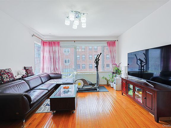 2nd image of 7128 163rd Street #2A