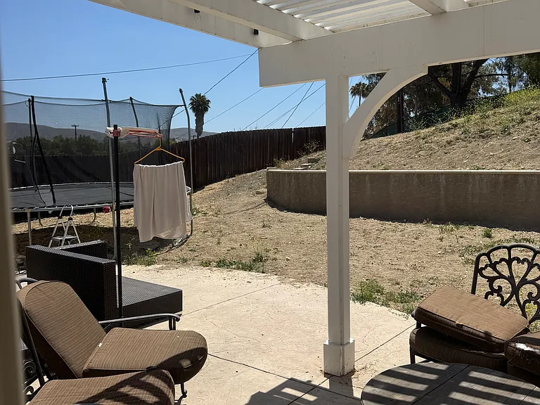 960 Kingsley Cir — Photo 14