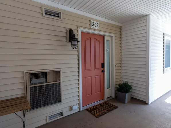 3250 Fairfield Avenue APT 205, Bridgeport, CT 06605