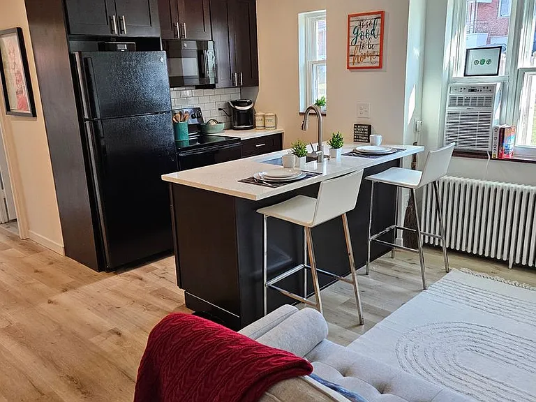 Hillside Apartments — Photo 29