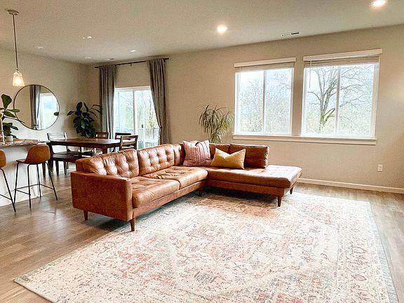 Living and dining area