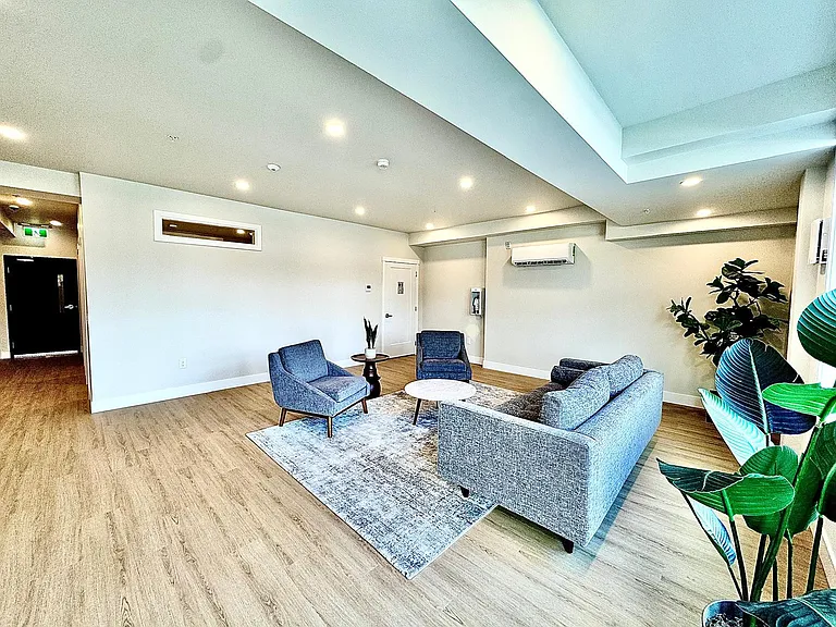 22348 North Ave #217 — Photo 7