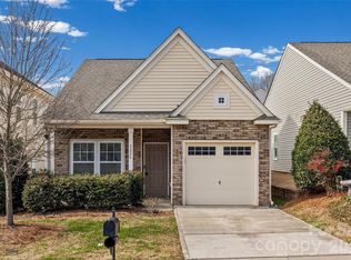 5226 Crystal Lakes Dr, Rock Hill, SC 29732