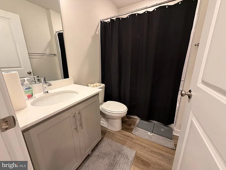 16605 Green Glade Dr — Photo 11