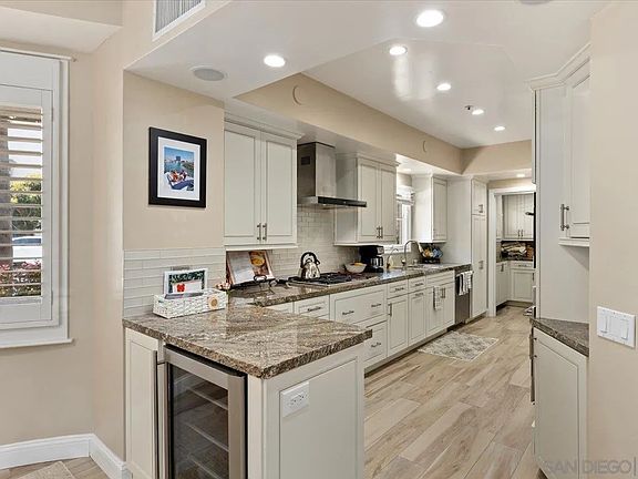 5th image of 1133 1st St Unit 120