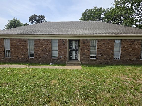 2nd image of 4983 Hornsby Dr