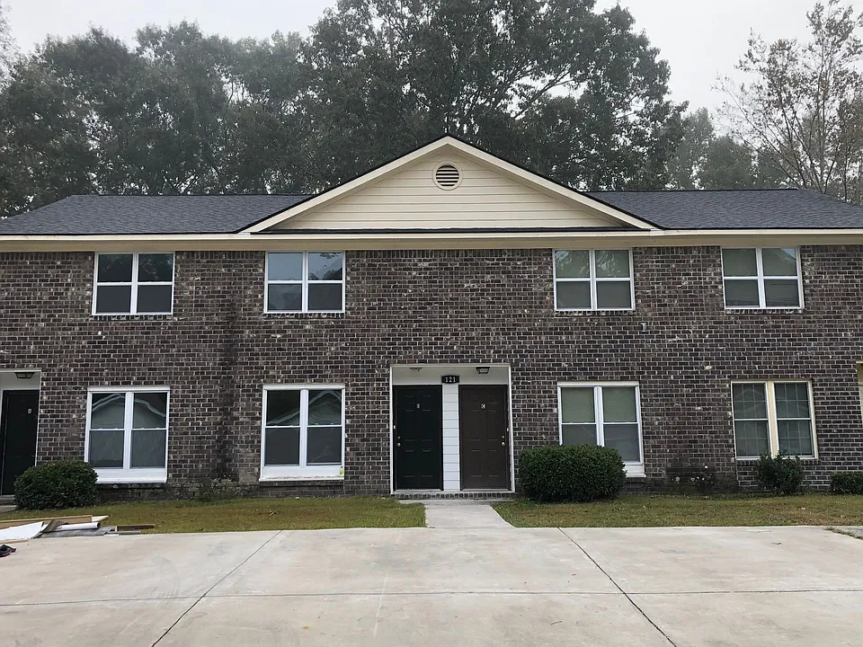 100 Magwood Dr