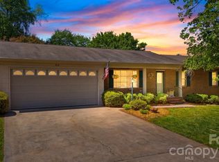 513 Bost Rd, Morganton, NC 28655