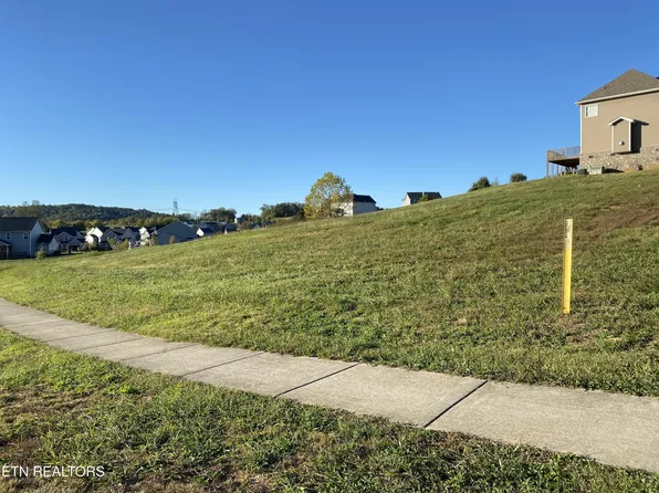 81 E Elderberry St, Oak Ridge, TN 37830