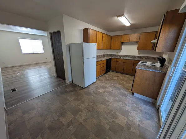 Red Door, 632 17th Ave APT 2, Lewiston, ID 83501