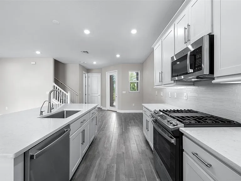 4549 Ancona Way — Photo 4
