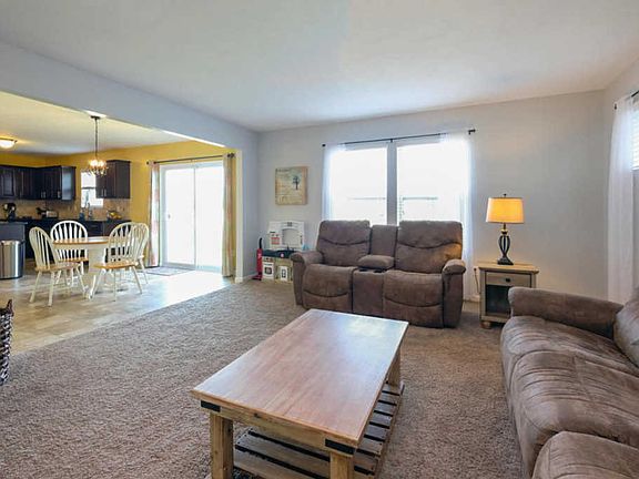 4th image of 8255 Lausen Ln