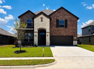 5230 Crystal Lake Ave, Krum, TX 76249
