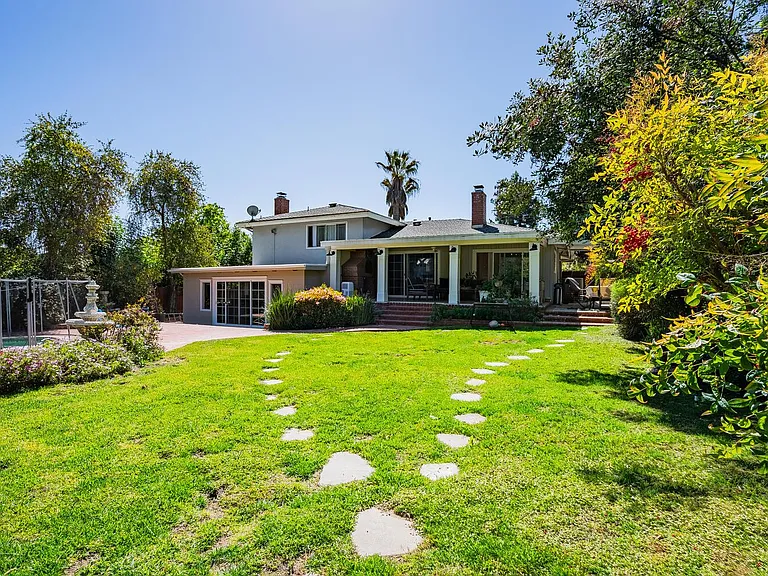 4415 Conchita Way — Photo 31