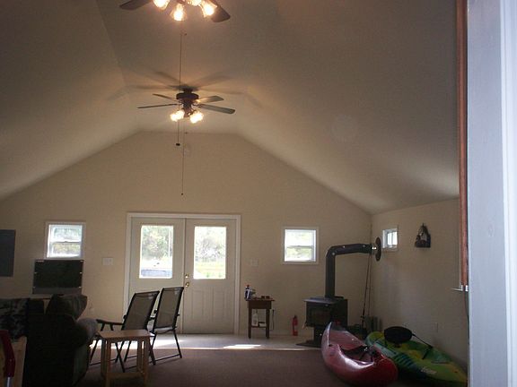 Open room for entertaining