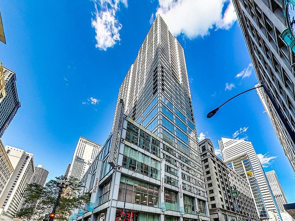 1st image of 8 E Randolph St Unit 2702