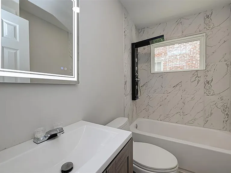 1747 Wroxton Ct #2 — Photo 11