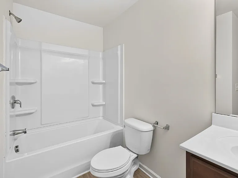 2472 Melfield Dr — Photo 15