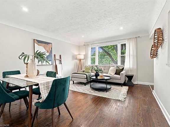 5th image of 480 Rosseau Rd