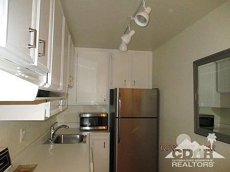 1st image of 2822 N Auburn Ct #104