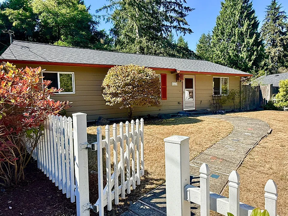 16807 11th Ave NE