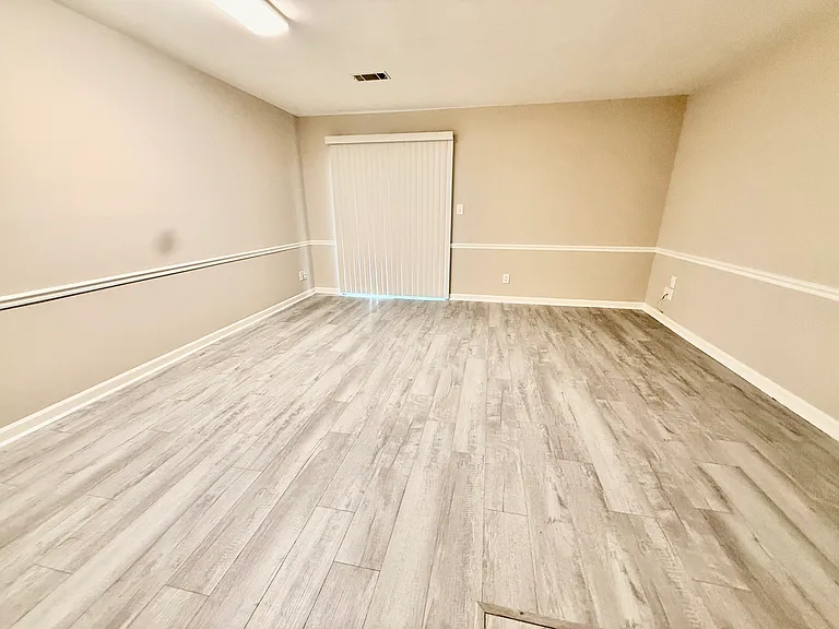 3925 Mountain View Rd #3 — Photo 4