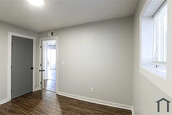 891 North Ave #7 — Photo 7