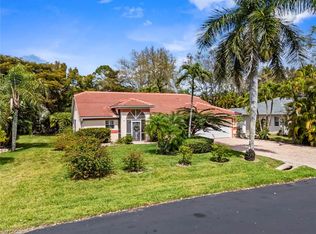 930 Moon Lake DR, NAPLES, FL 34104