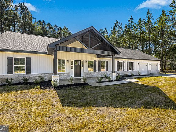 2nd image of 7299 Manningtown Rd