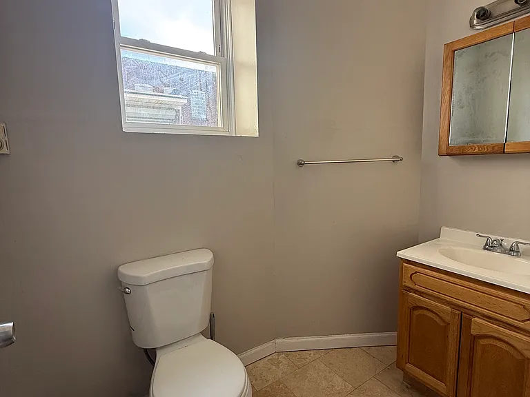 57 E Runyon St #1A — Photo 3