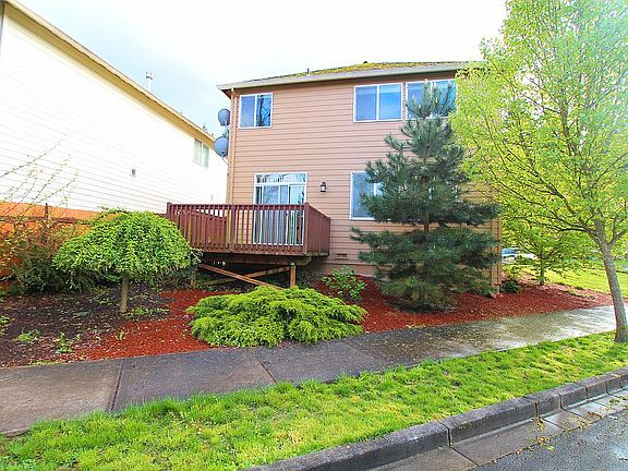 3rd image of 17714 NE 36th Way