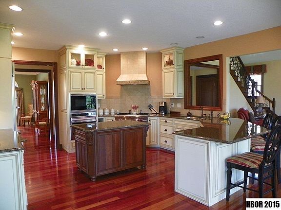 5th image of 8438 W Woodland Trl