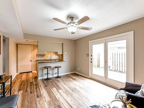 5th image of 7914 Gleason Dr APT 1051