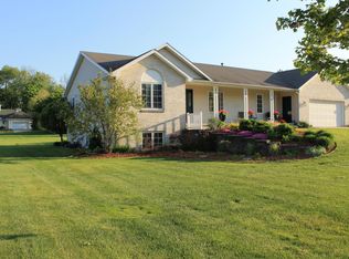 2722 Golfbury Dr SW, Wyoming, MI 49519