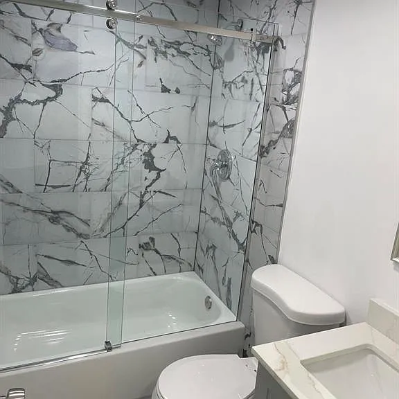 2700 Riverside Dr — Photo 8
