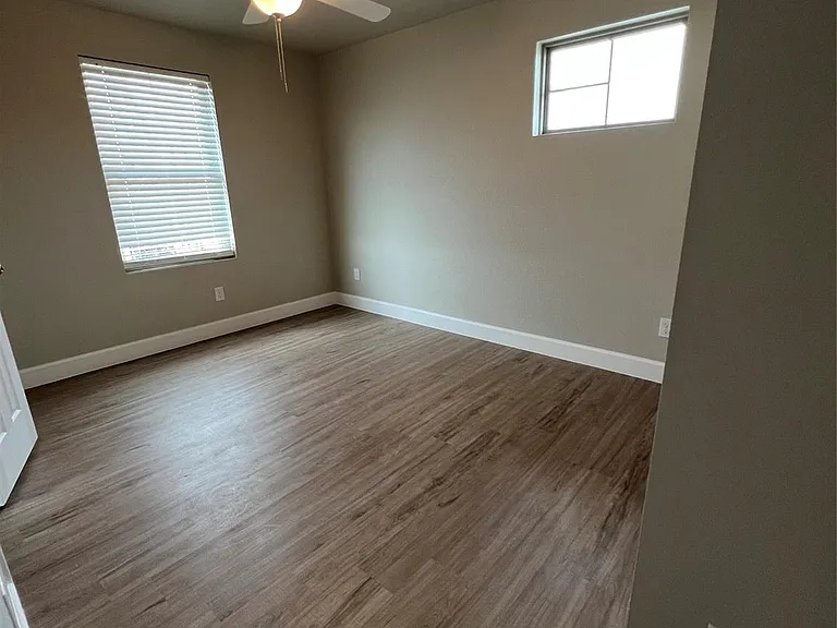 9722 Pelsey St — Photo 7